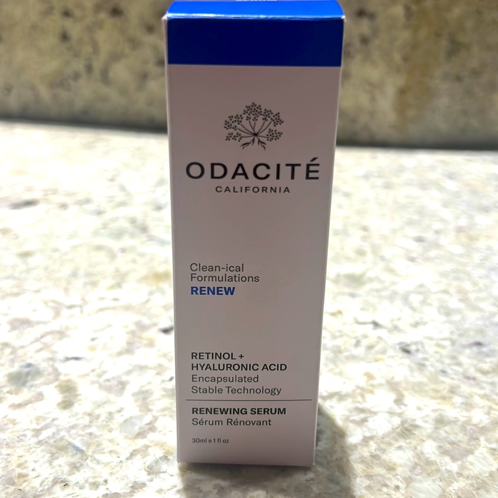 ODACITE Renew Retinol + Hyaluronic Acid